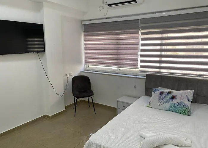 Laila\'S Studio2